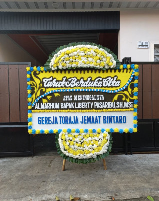 Papan Bunga Duka di Mangkalaya