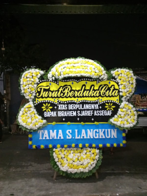 Papan Bunga Duka di Mangkalaya